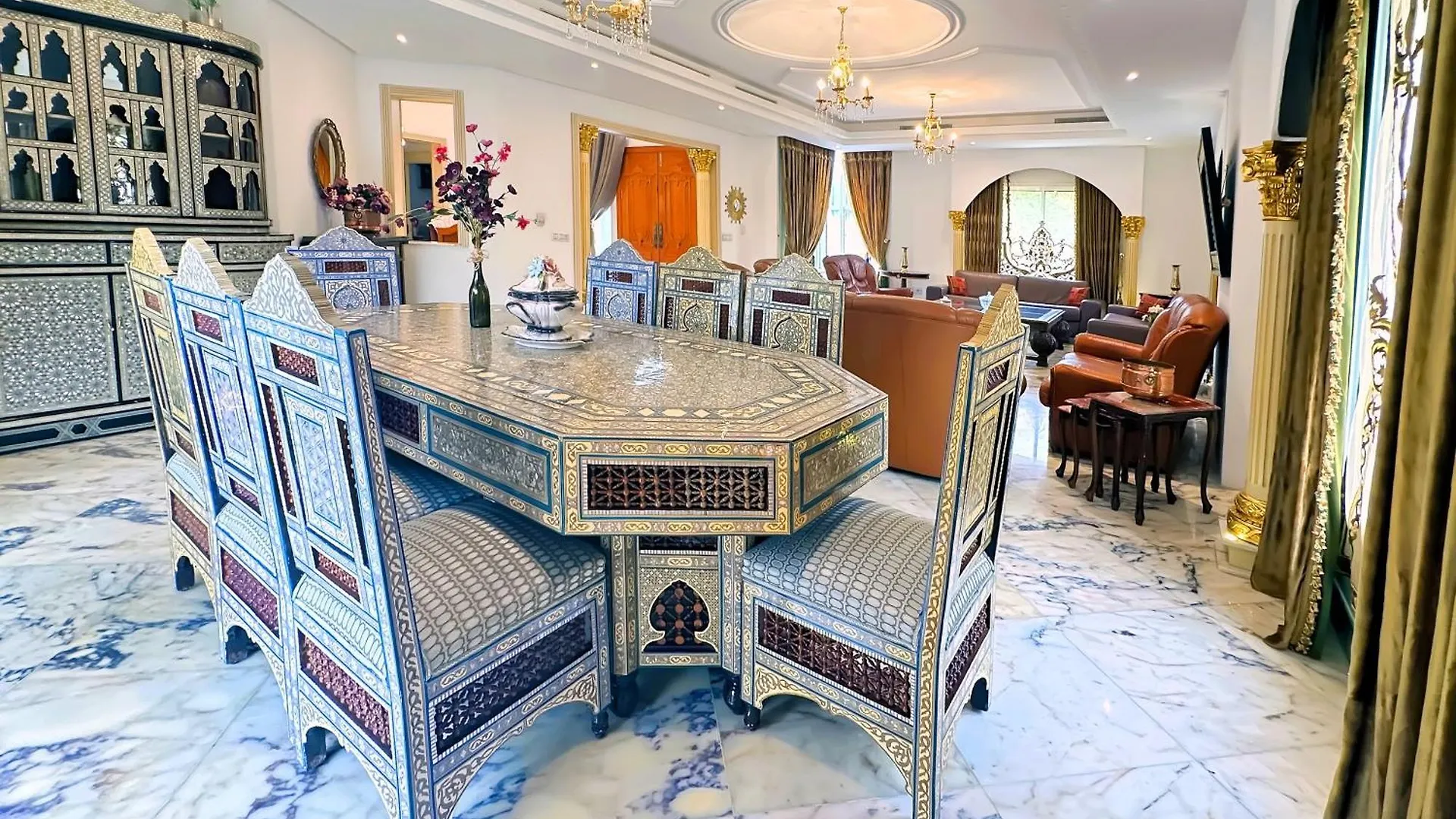 Guest house L'Orchidee - Suites De Luxe Avec Piscine Chauffee Et Vue Sur Le Lac De Tunis Tunisia