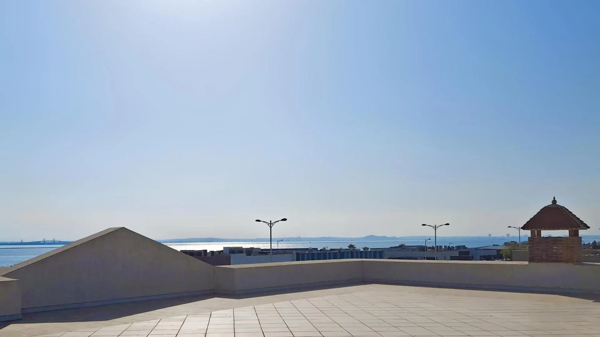 L'Orchidee - Suites De Luxe Avec Piscine Chauffee Et Vue Sur Le Lac De Tunis