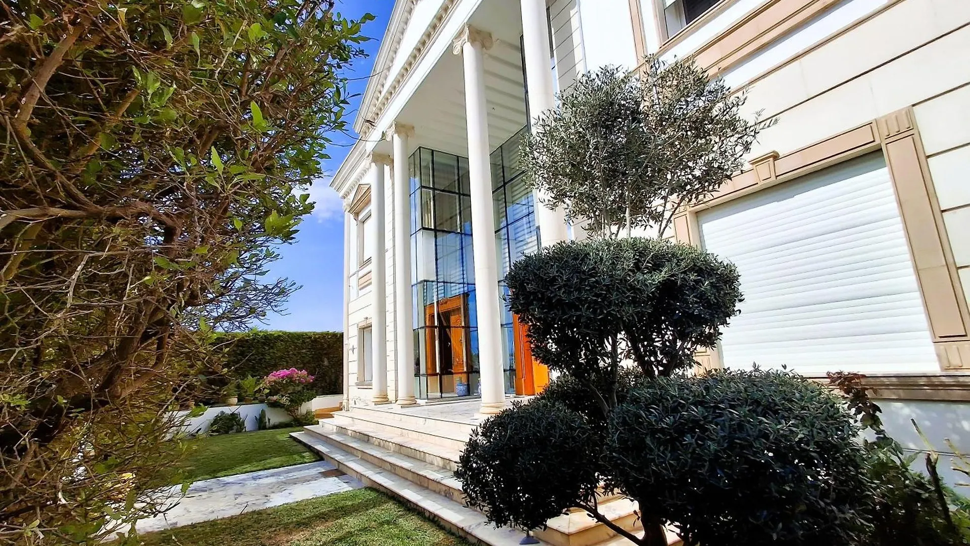 L'Orchidee - Suites De Luxe Avec Piscine Chauffee Et Vue Sur Le Lac De Tunis 0*,  Tunisia