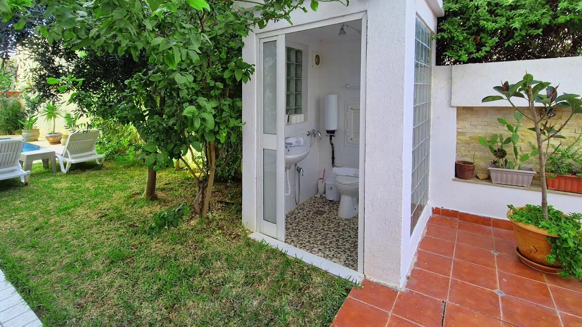 L'Orchidee - Suites De Luxe Avec Piscine Chauffee Et Vue Sur Le Lac De Tunis