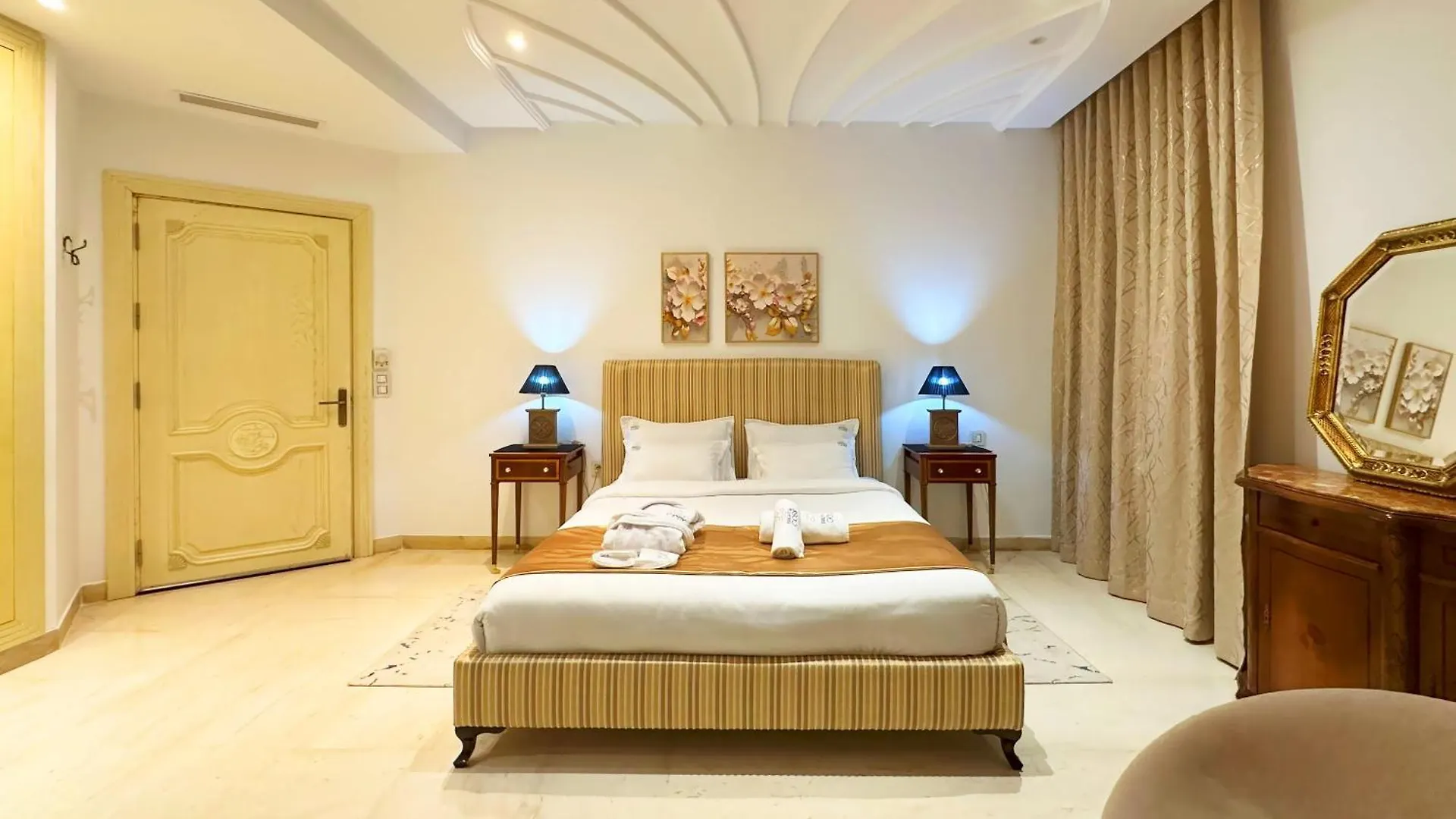 L'Orchidee - Suites De Luxe Avec Piscine Chauffee Et Vue Sur Le Lac De Tunis Tunisia