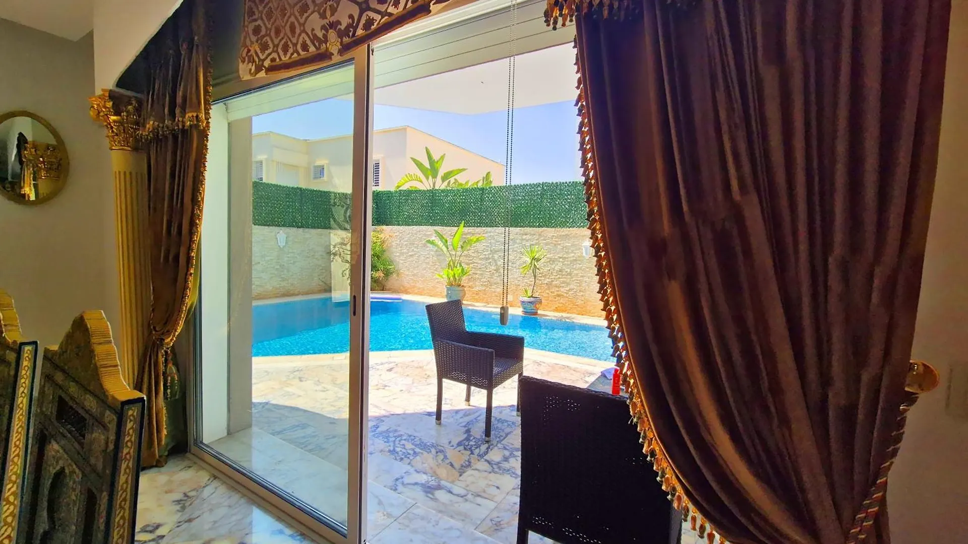 Konukevi L'Orchidee - Suites De Luxe Avec Piscine Chauffee Et Vue Sur Le Lac De Tunus